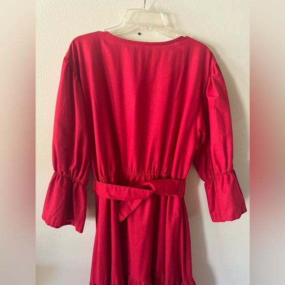 Elf Peony Linen Dress - Picture 14 of 16